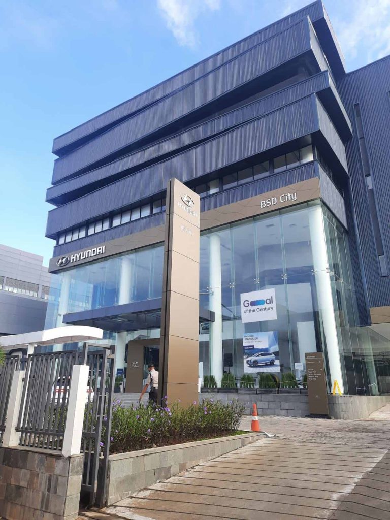showroom potrait - Hyundai BSD Official I Spesial Promo TDP dan ...